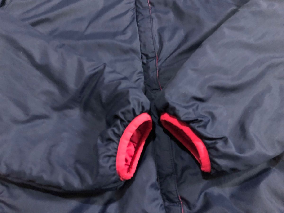 美品　150   mont-bell   モンベル   中綿ジャケット　リバーシブル　濃紺/赤に近いピンク
