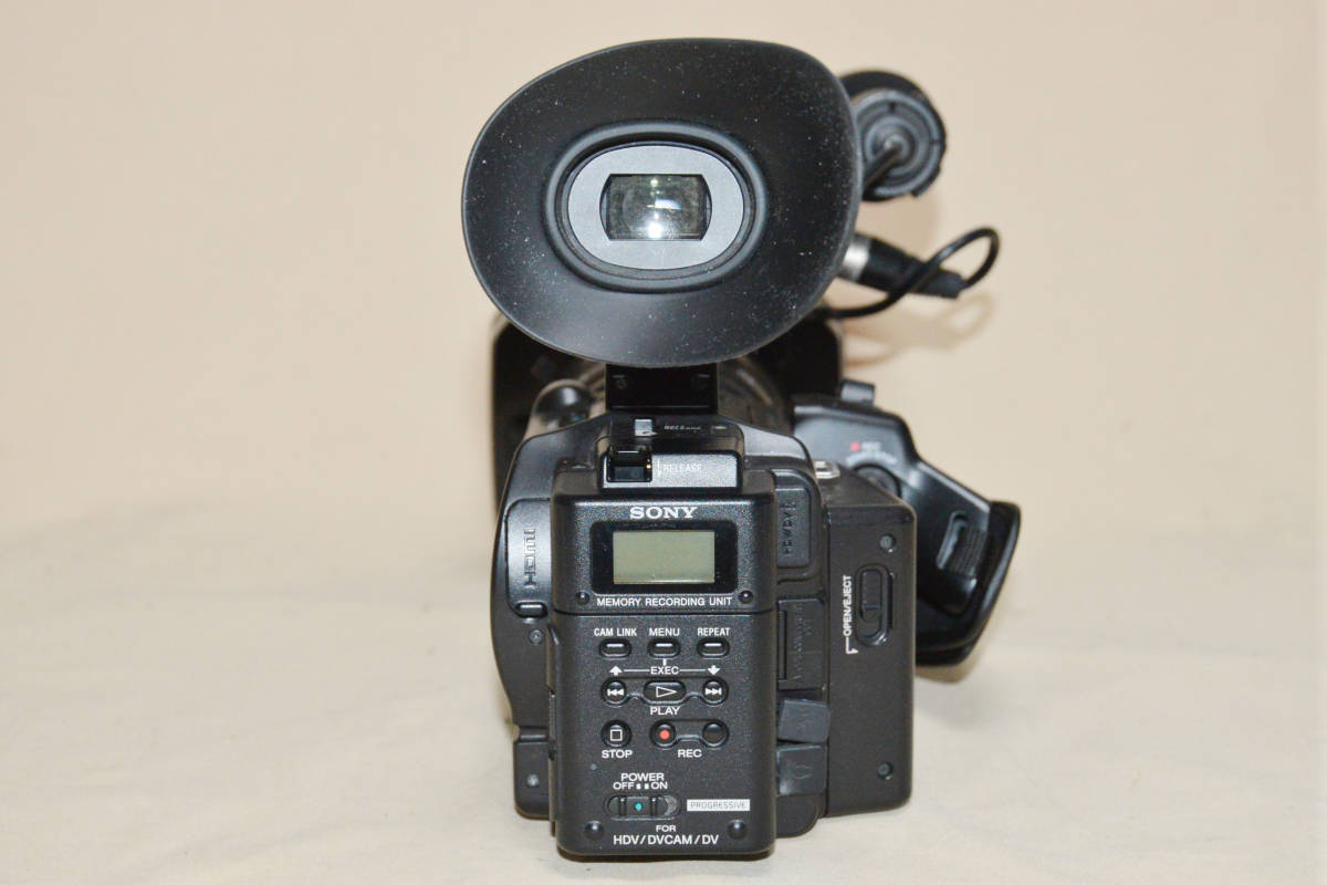 SONY業務用ハイビジョンカメラ　HVR-Z7J＋メモリーユニット　と付属品一式_画像6