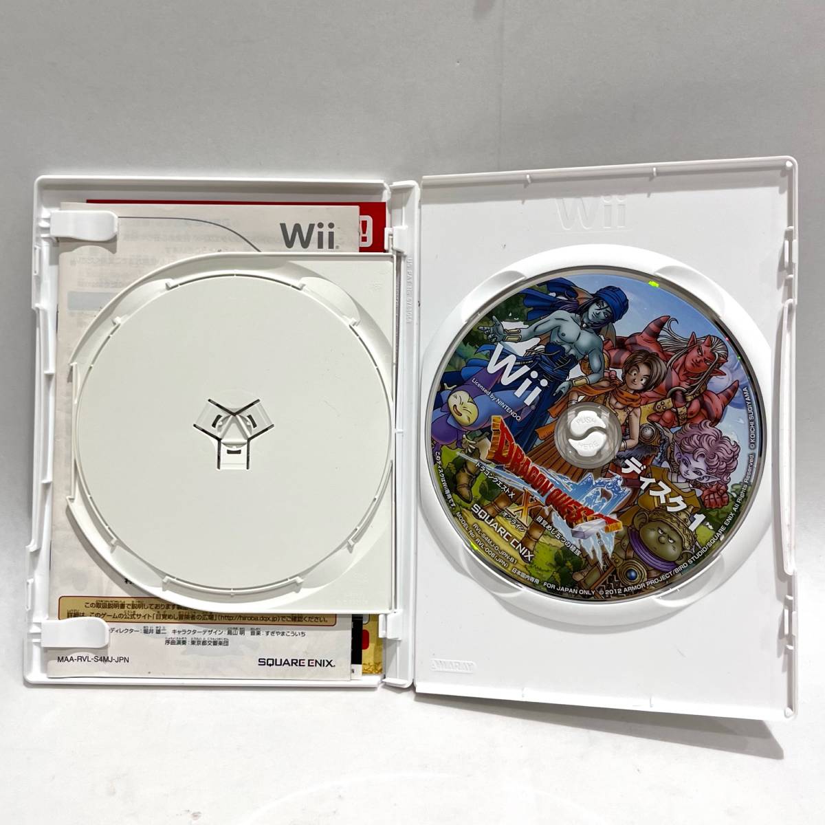 DRM-MA-302 ★１円～中古現状品/動作未確認【Nintendo 任天堂 ニンテンドー】Wii ドラゴンクエストX ＆ Wii U カラオケ２点 ゲームソフト_画像5