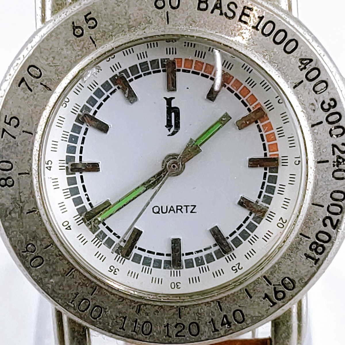  腕時計 クウォーツ アナログ 時計 ヴィンテージ 3針 白文字盤 h by shooter アクセ アクセサリー アンティーク レトロ_画像2