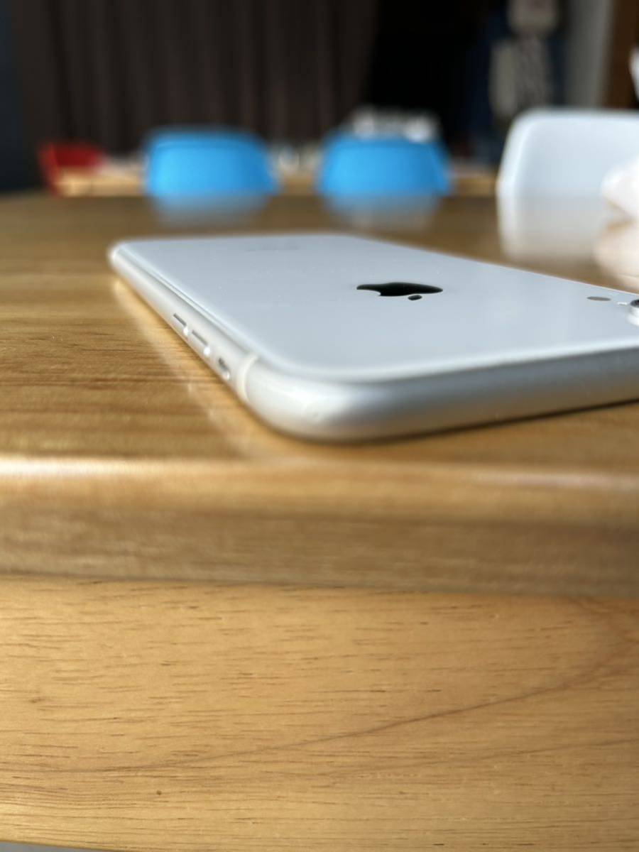 iPhone XR 64 ホワイト バッテリー最大容量85_画像6