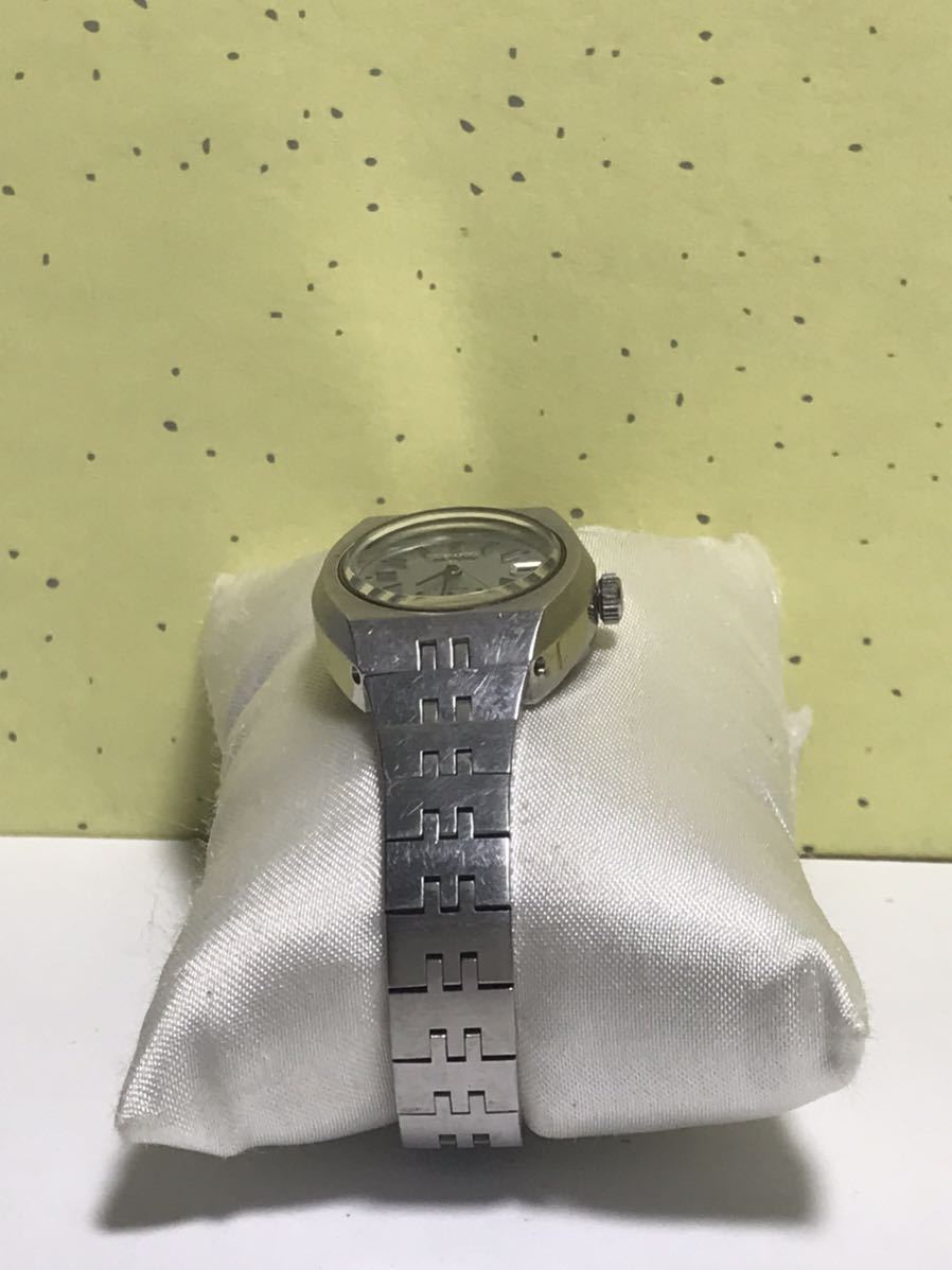 SEIKO セイコー　AUTOMATIC　レディス腕時計　2205-0390　自動巻/21石　動作確認済み_画像4