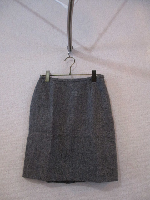 ofuon( Michel Klein ) gray tweed tight knees height skirt (120918