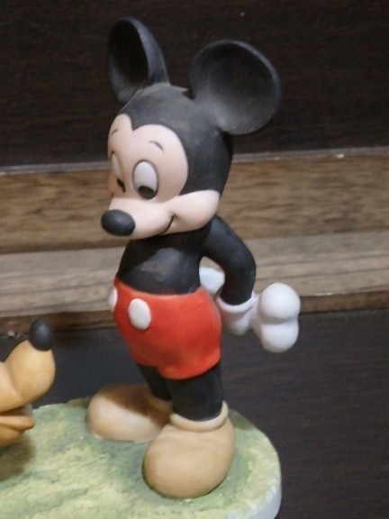 ◆ジャンク 格安◆　東京ディズニーランド ミッキーマウス＆プルート 陶器置物　Disney ミッキー ディズニー オールドミッキー_画像2