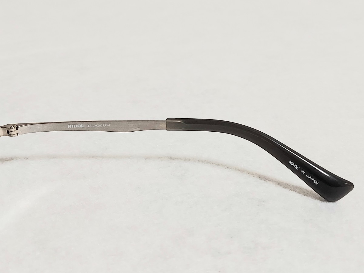 新品　RIDOL TITANIUM リードルチタニウム　日本製　ブランド　メガネ　めがね　フルリム　チタン　軽い　高級感　上品　薄いゴールド_画像7