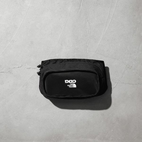 超限定【正規新品】THE NORTH FACE × CDG by COMME des GARCONS EXPLORE HIP PACK ボディバッグ ウエストポーチ US限定(OS)黒 230913‐40_画像2