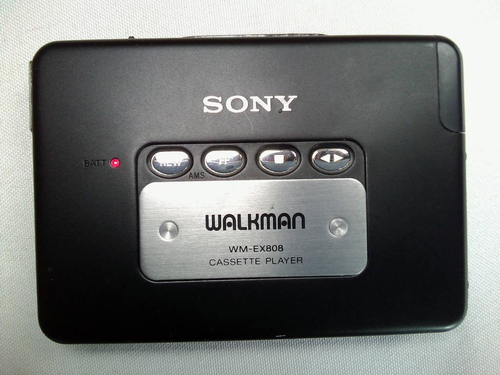 Yahoo!オークション - SONY カセットウォークマン WM-EX808 動作 Yahoo!オークション - SONY カセットウォークマン WM-EX808 動作