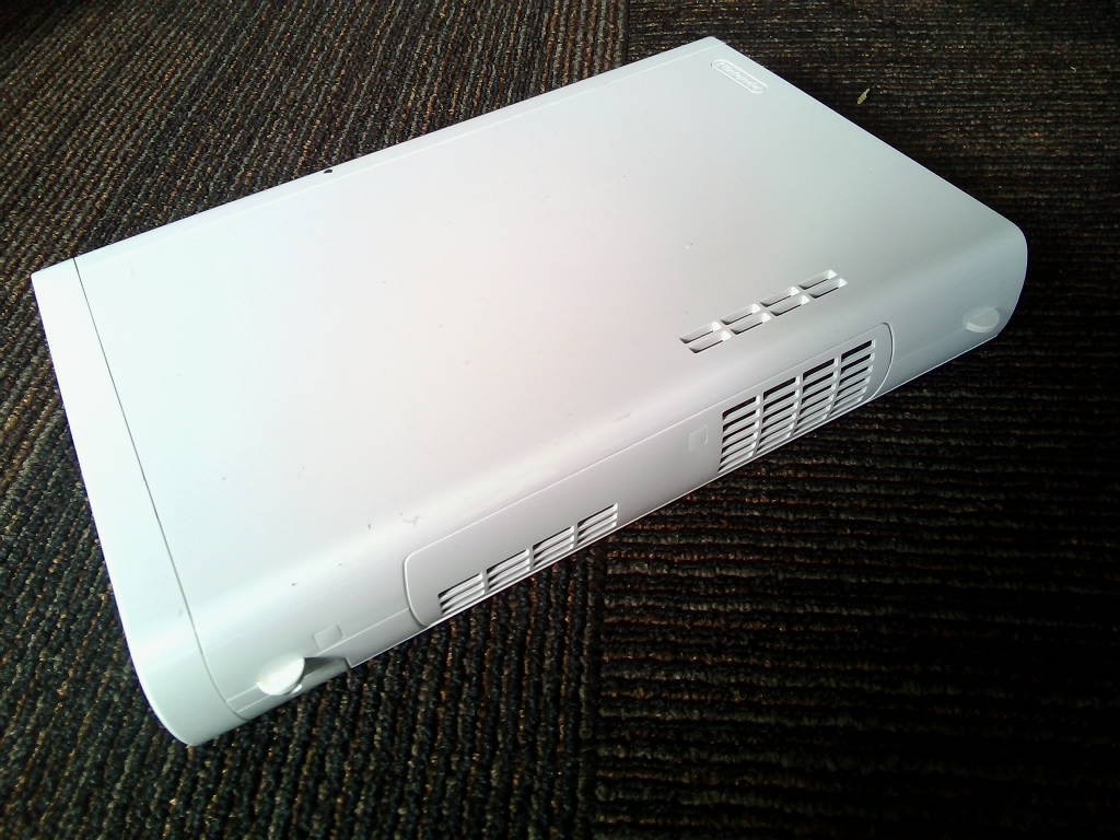任天堂 Wii U WUP-101 32GB　★未確認！ジャンク_画像6