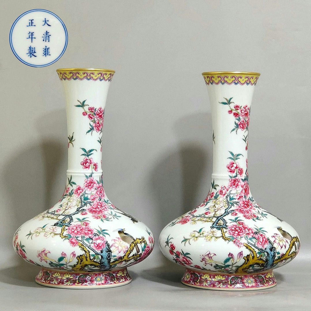 ◆羽彰・古美術◆A3045清時代 雍正年製 粉彩花鳥長頸扁胴瓶一対・古陶磁器 ・珍品旧蔵・古賞物・時代物