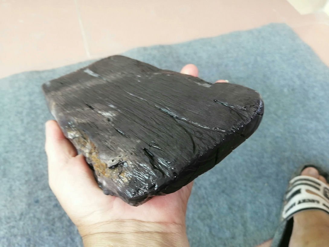 ◆羽彰・古美術◆A4200時代硯 枯木逢春 端渓硯 硯台 文房具 書道具 時代物 文房硯 ◆羽彰・古美術◆A4200時代硯 枯木逢春 端渓硯 硯台 文房具 書道具 時代物 文房硯