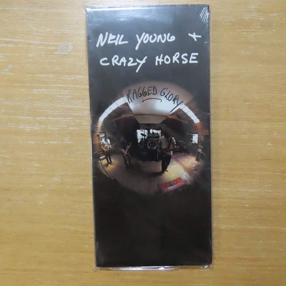 41081724;【未開封/CDBOX/ロングボックス仕様】Neil Young & Crazy Horse / Ragged Glory_画像1