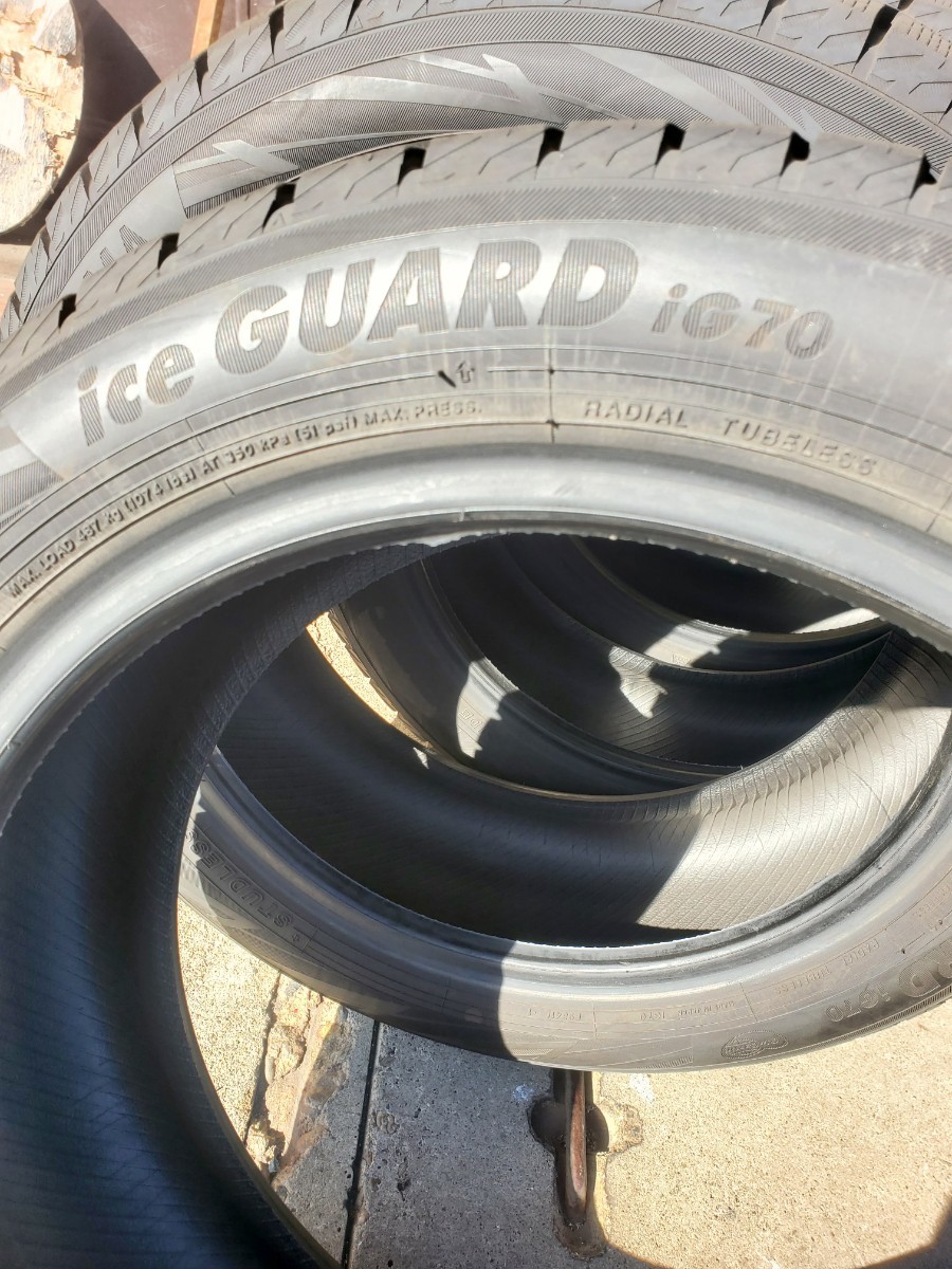 21年製バリ山 185/55R16 83Q ◆ヨコハマ ICE GUARD IG70◆ 2本 YOKOHAMA スタッドレス_画像4