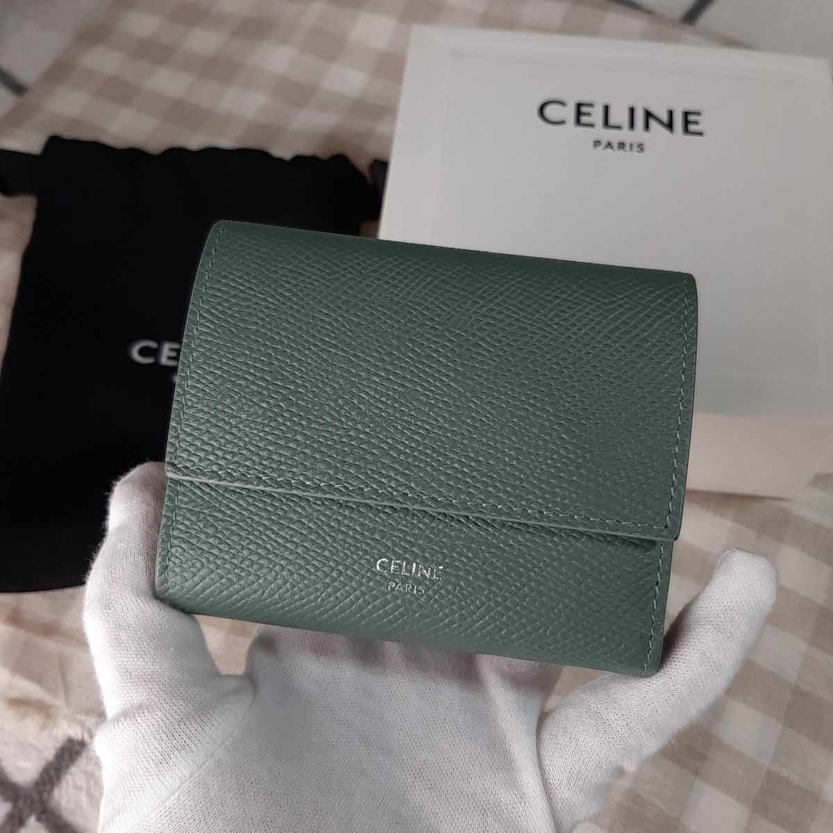 藤田ニコルさん愛用 【極美品】激レア CELINE トリフォールド 藤田ニコルさん愛用 【極美品】激レア CELINE トリフォールド