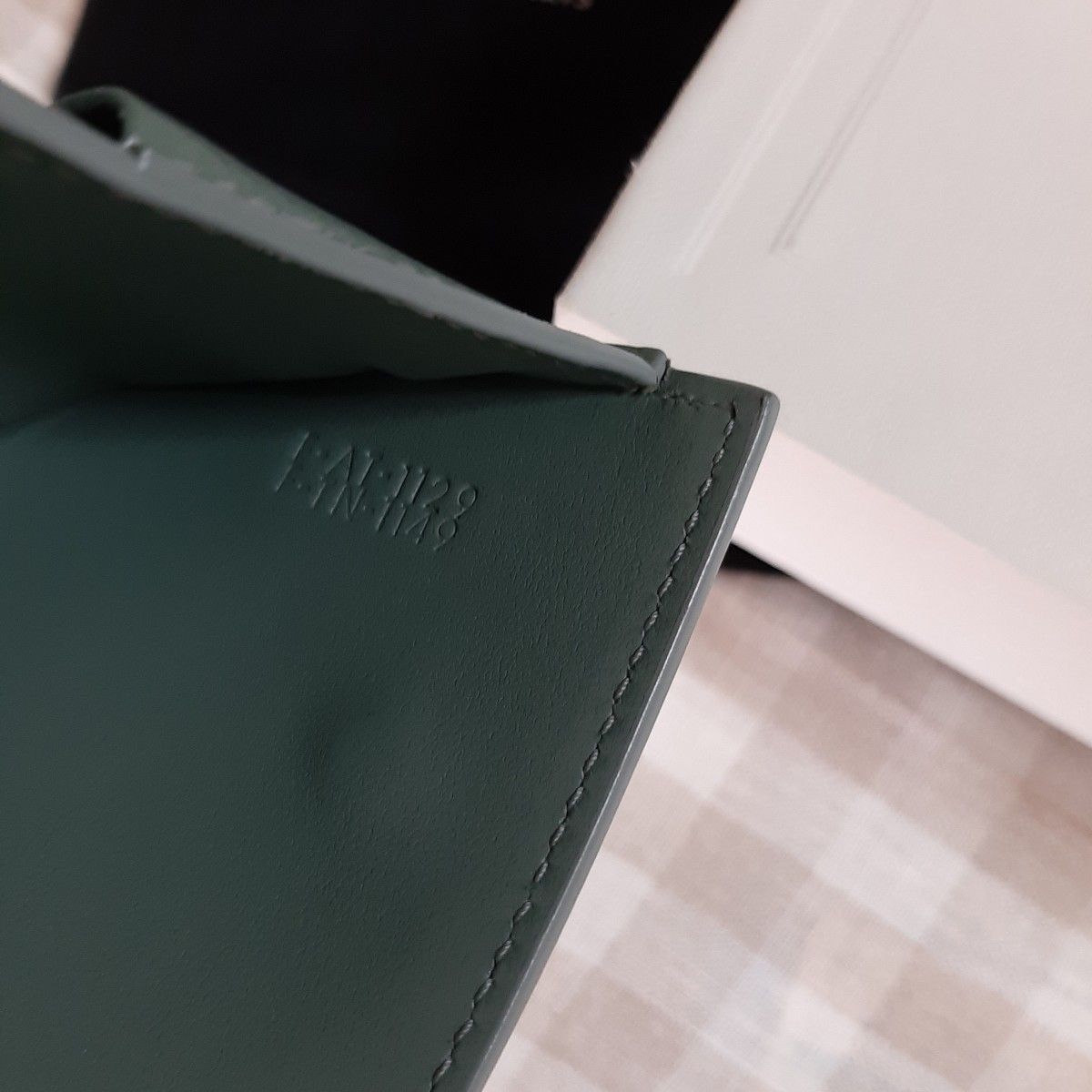 藤田ニコルさん愛用 【極美品】激レア CELINE トリフォールド 藤田ニコルさん愛用 【極美品】激レア CELINE トリフォールド