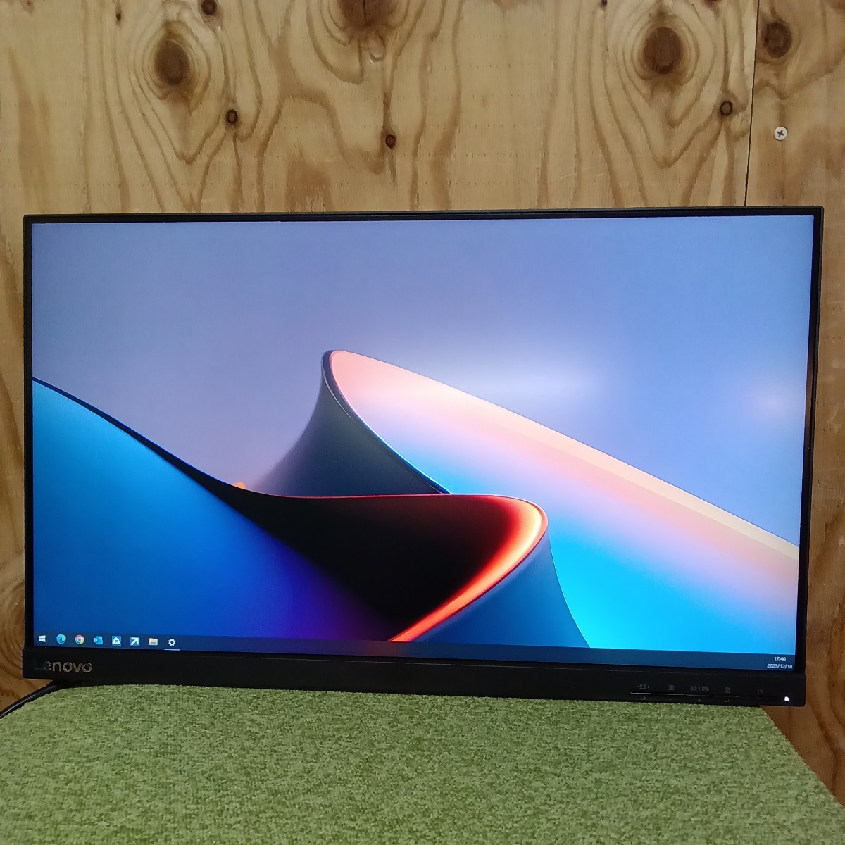 23.8インチ液晶モニターLenovo L24e-20 65DFKAC1JP【スタンド無し】2020年製_画像1