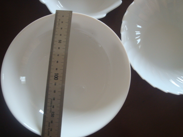 12枚(新品)＋おまけ8枚(中古)　まとめて20枚セット　ヤマザキ春のパン祭り　白い皿　皿　　フランス製_1枚　2013年のものかと思われます