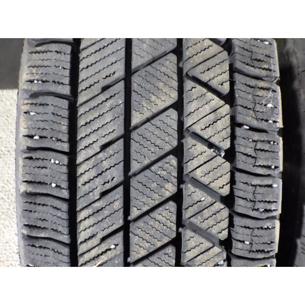 ブリヂストン BLIZZAK VRX3 165/65R15 4本SET◎2021年製7~9分山スタッドレス◎中古 2本に若干の片減りあり◎旭川手渡し可◎タフト等に_画像2