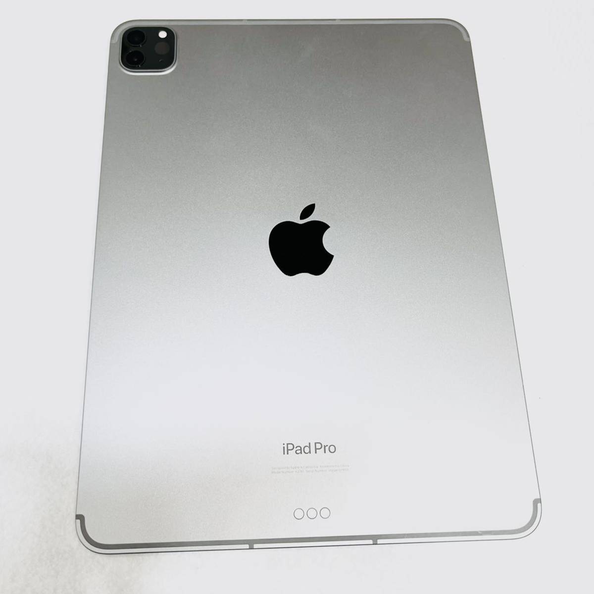 ◆ 1円スタート！お買い得！Apple iPad Pro 11インチ 第4世代 256GB キーボード付き ー判定 MNYE3J/A ◆/タブレット/パソコン/セット/_画像4