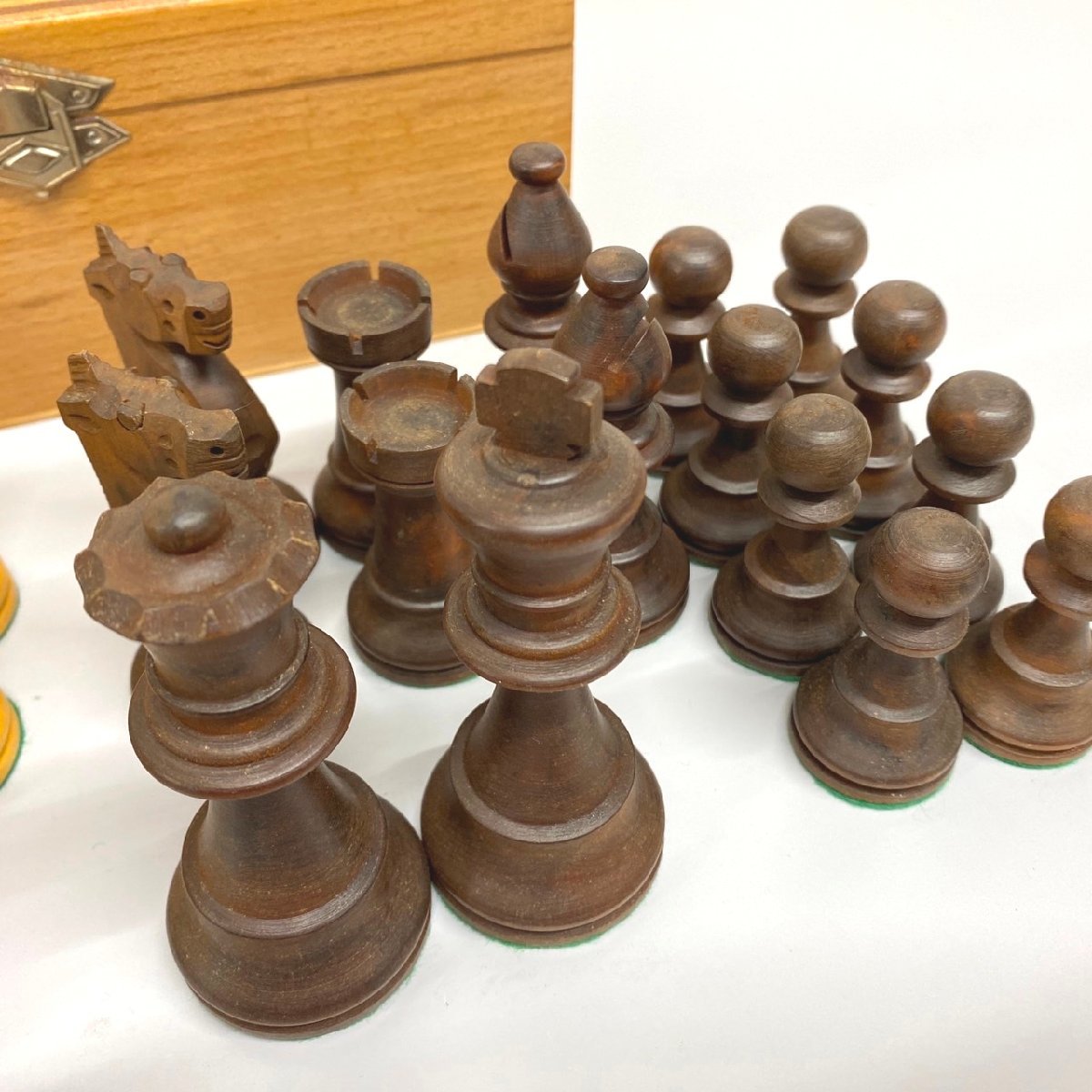 □LARDY　木製チェス駒(チェスピース)　ケース付　フランス製　/USED・玩具　Π□_画像4