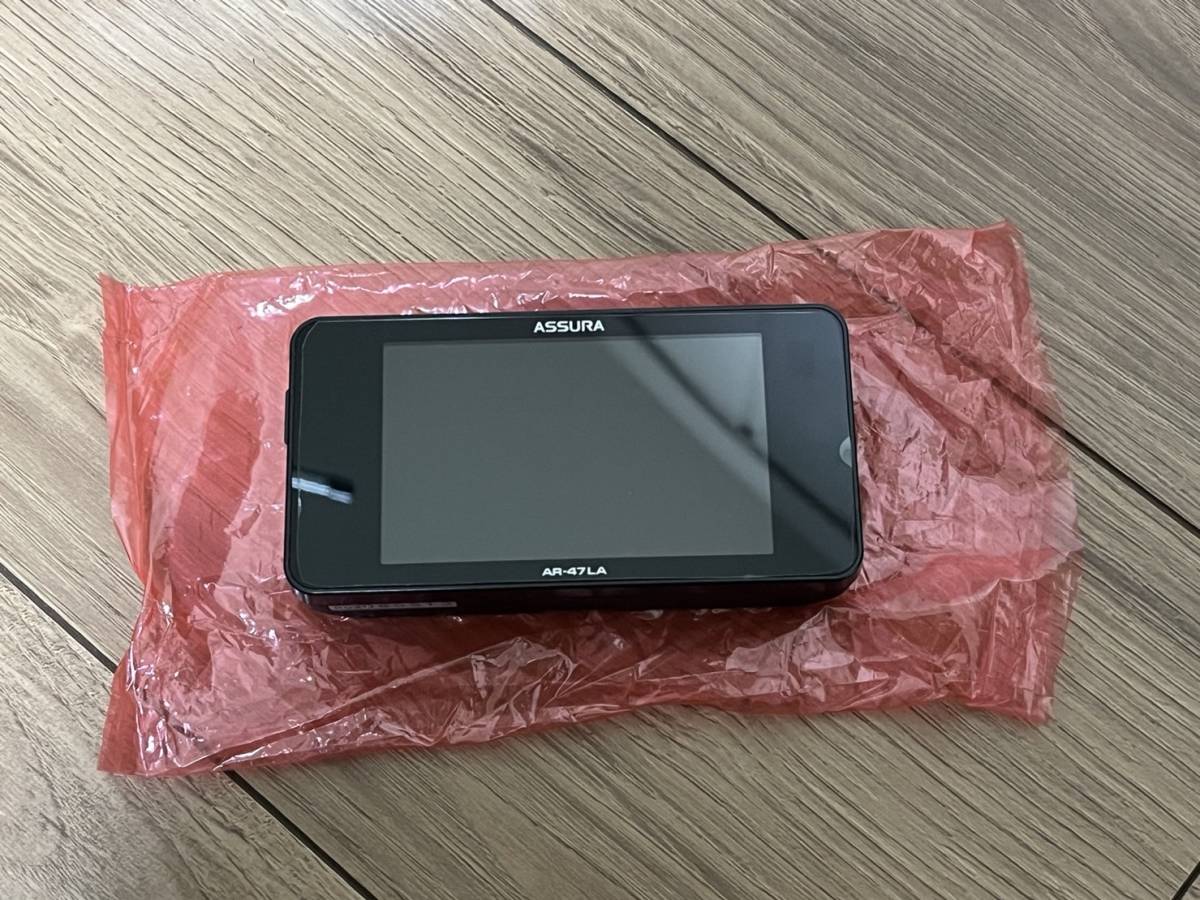 お買い得品　CELLSTAR セルスター ASSURA アシュラ AR-47LA レーザー式オービス対応 レーダー探知機　OBDⅡアダプターRO -117セット_SDカードは差してあります。