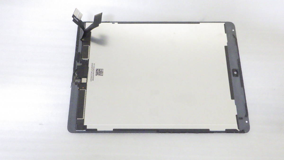 Apple iPad Air2　A1566 A1567 9.7インチ 液晶パネル ＋ フロントタッチパネル ホワイト ホームボタン（シルバー）付き 中古動作美品 _画像3
