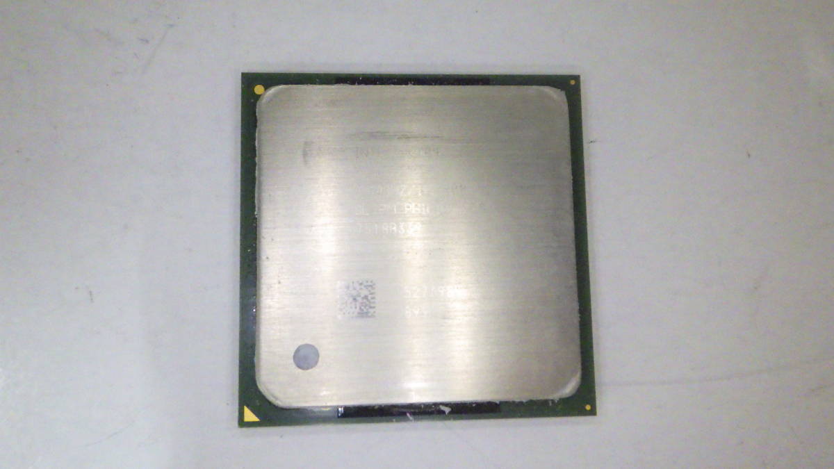 CPU　Intel Pentium4 3.00GHz　SL7PM　中古動作品_画像1