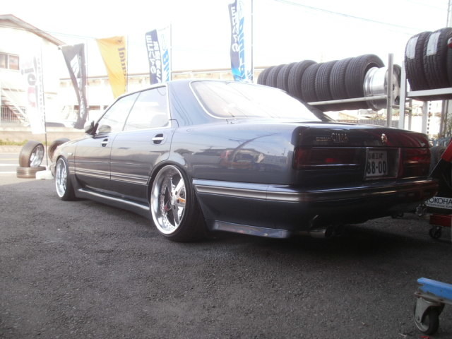 装着車 リア