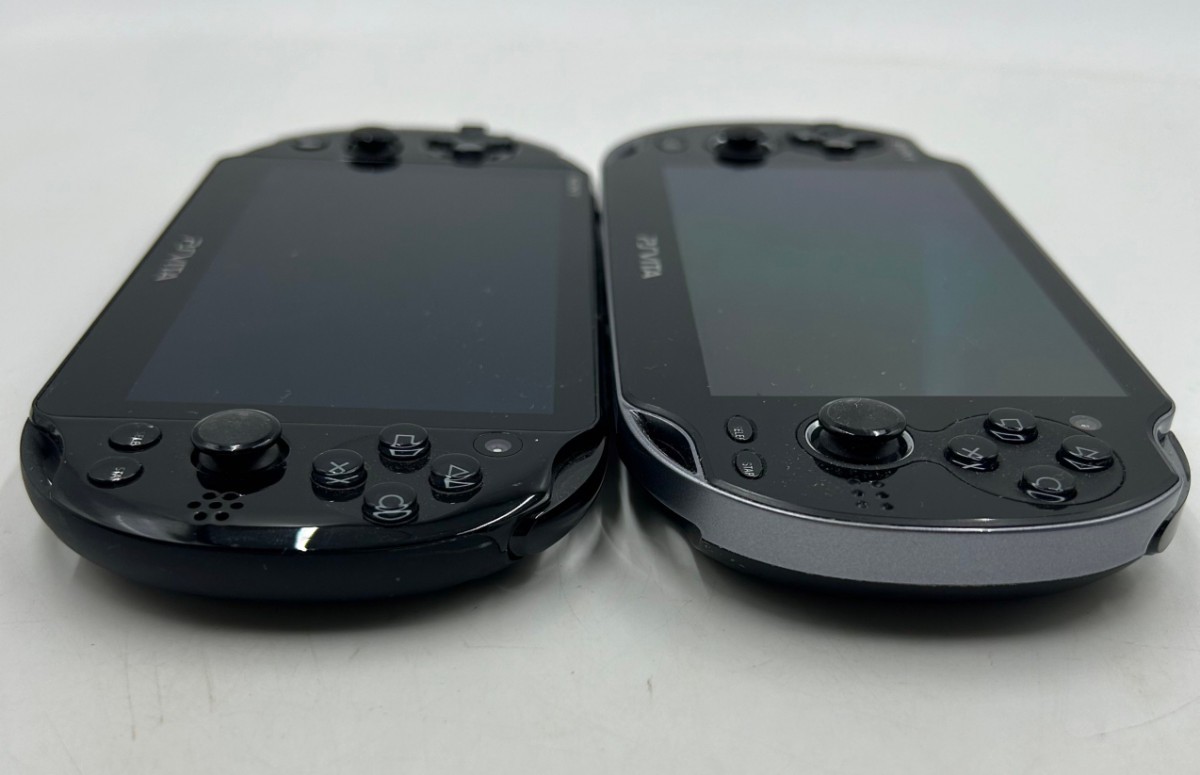 ●ジャンク品 SONY ソニー PS VITA 本体 2台セット　PCH-1100 PCH-2000 プレイステーションヴィータ BLACK ブラック ※動作未確認_画像9