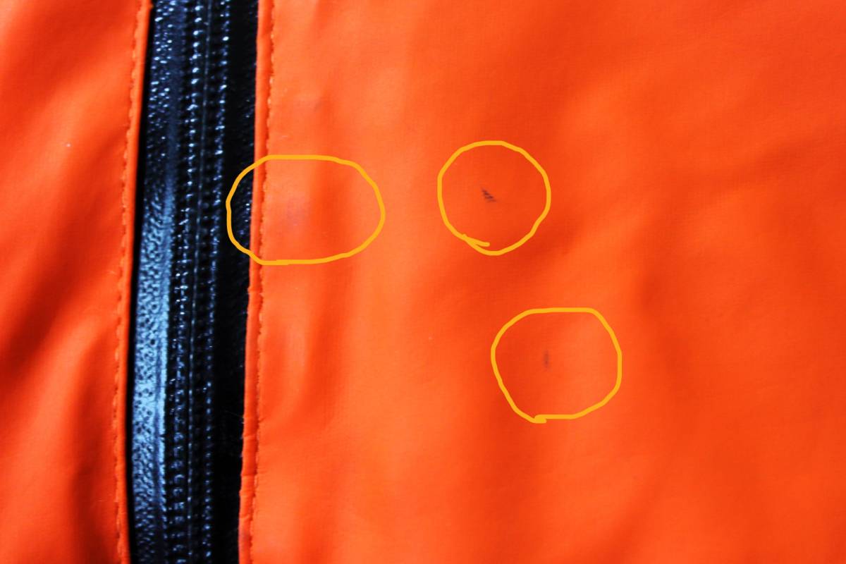 ◆mazume マズメ◆ROUGH WATER レインジャケット オレンジ:XL_胸のファスナー脇に薄く小さなシミ汚れあり