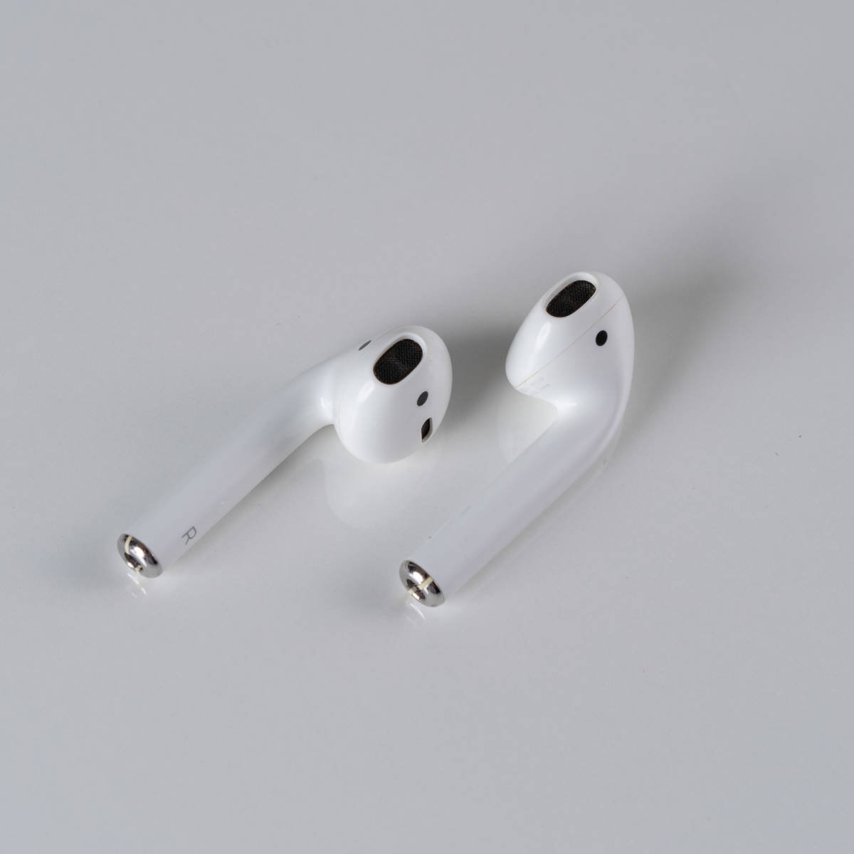 AirPods Apple A1523 Bluetooth イヤホン イヤフォン 純正品 第1世代 エアーポッズ/エアポッズ No.GFDWF9R6H8TT_画像3