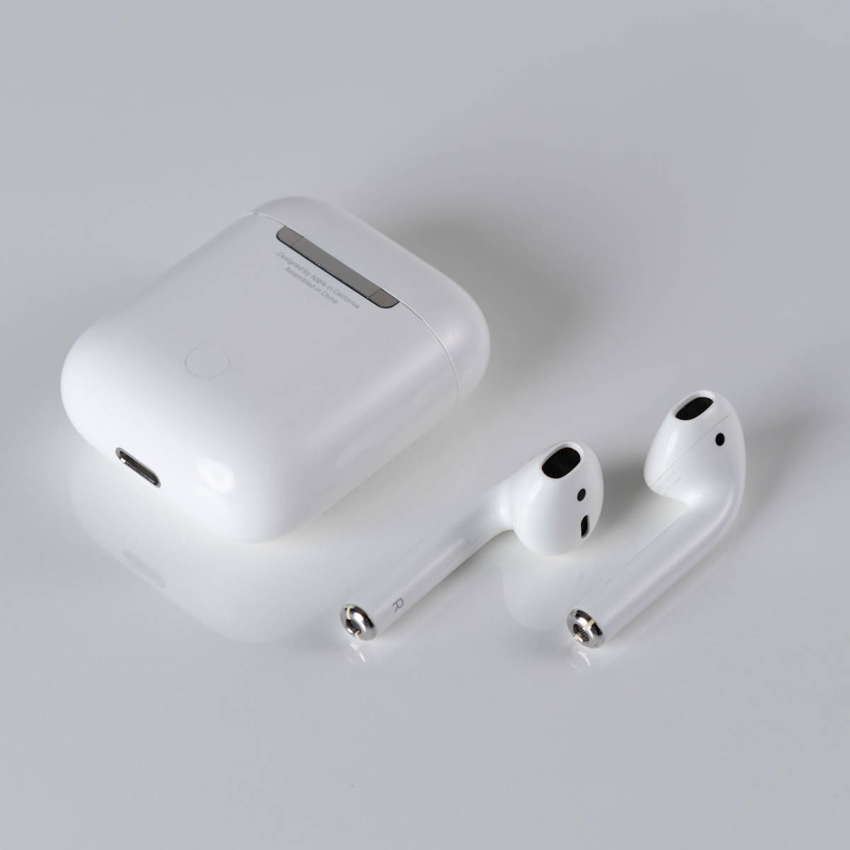 AirPods Apple A1523 Bluetooth イヤホン イヤフォン 純正品 第1世代 エアーポッズ/エアポッズ No.GFDWF9R6H8TT_画像2