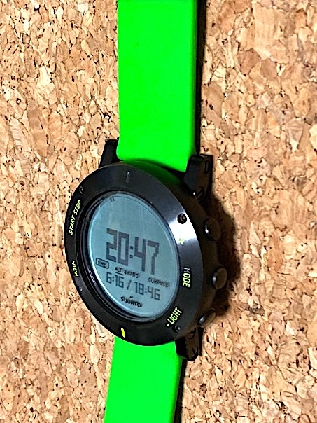 廃盤 レア★SUUNTO CORE LIME CRUSH デジタル 腕時計 高度計 黒/緑 ライム グリーン★スント コア クラッシュ 温度計 気圧計 登山 ウォッチ_画像4