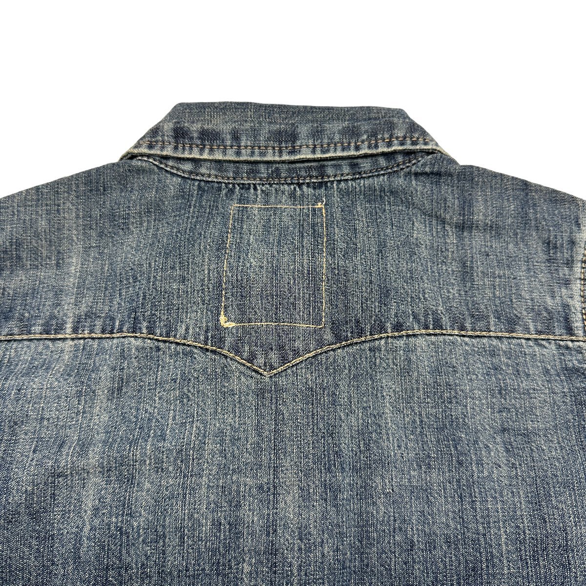 A719●新品タグ付き●Levi's　リーバイス●デニムシャツ●子ども用　キッズサイズ　3歳～4歳　3Y～4Y 96～104cm_画像4