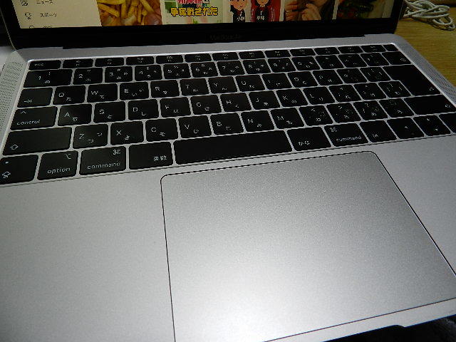 ☆　MacBook Air 13インチ MVFK2J/A 良好品_画像4