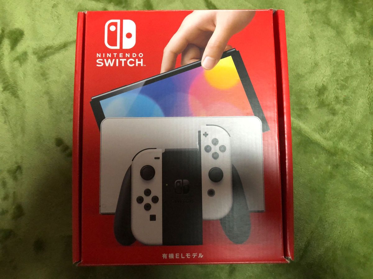 ニンテンドー Switch 有機ELモデル ホワイト　中古　美品　店舗印あり