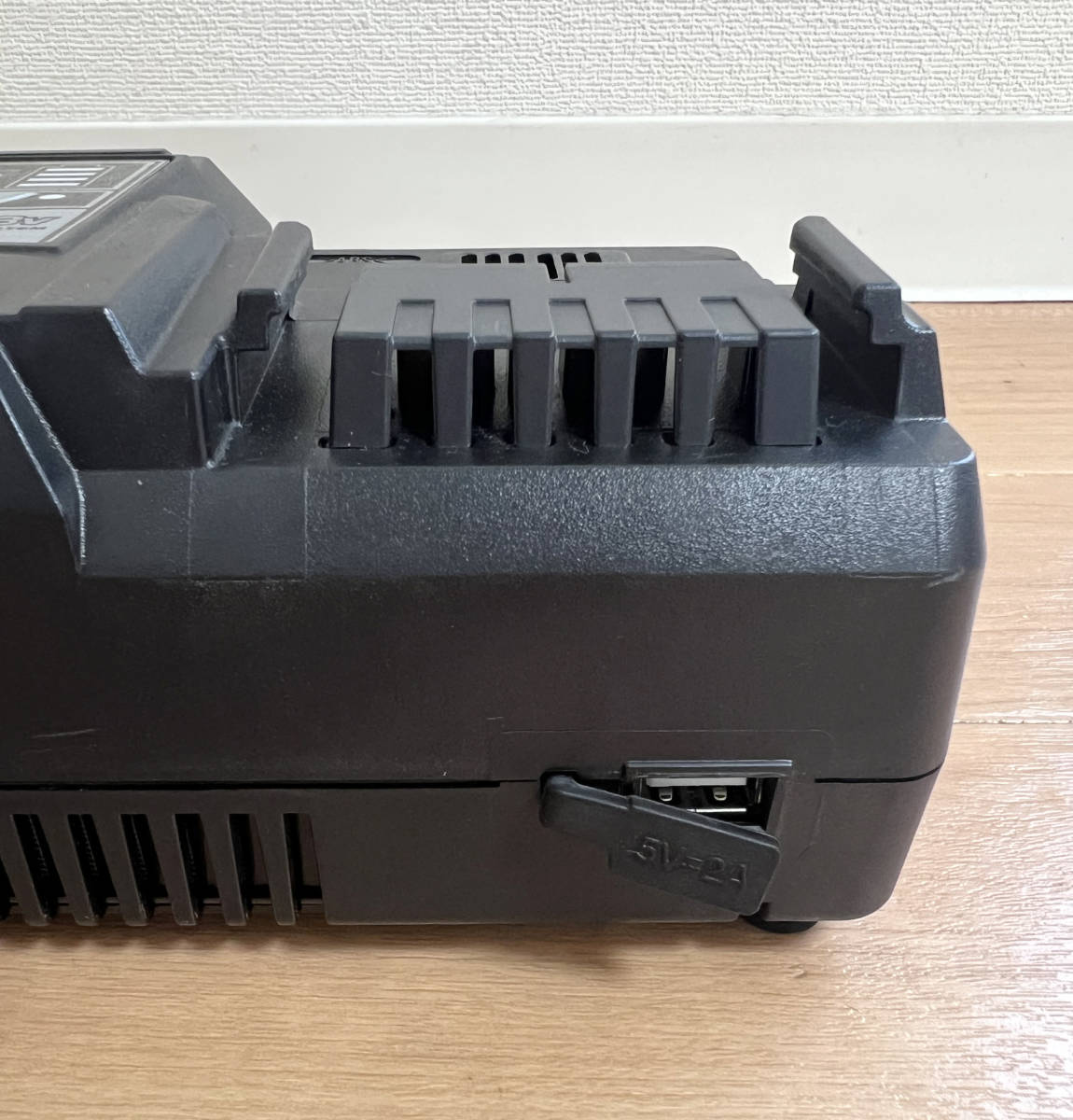 動作確認済 HIKOKI 急速充電器 UC18YDL USB充電端子付 14.4V~18V_画像8