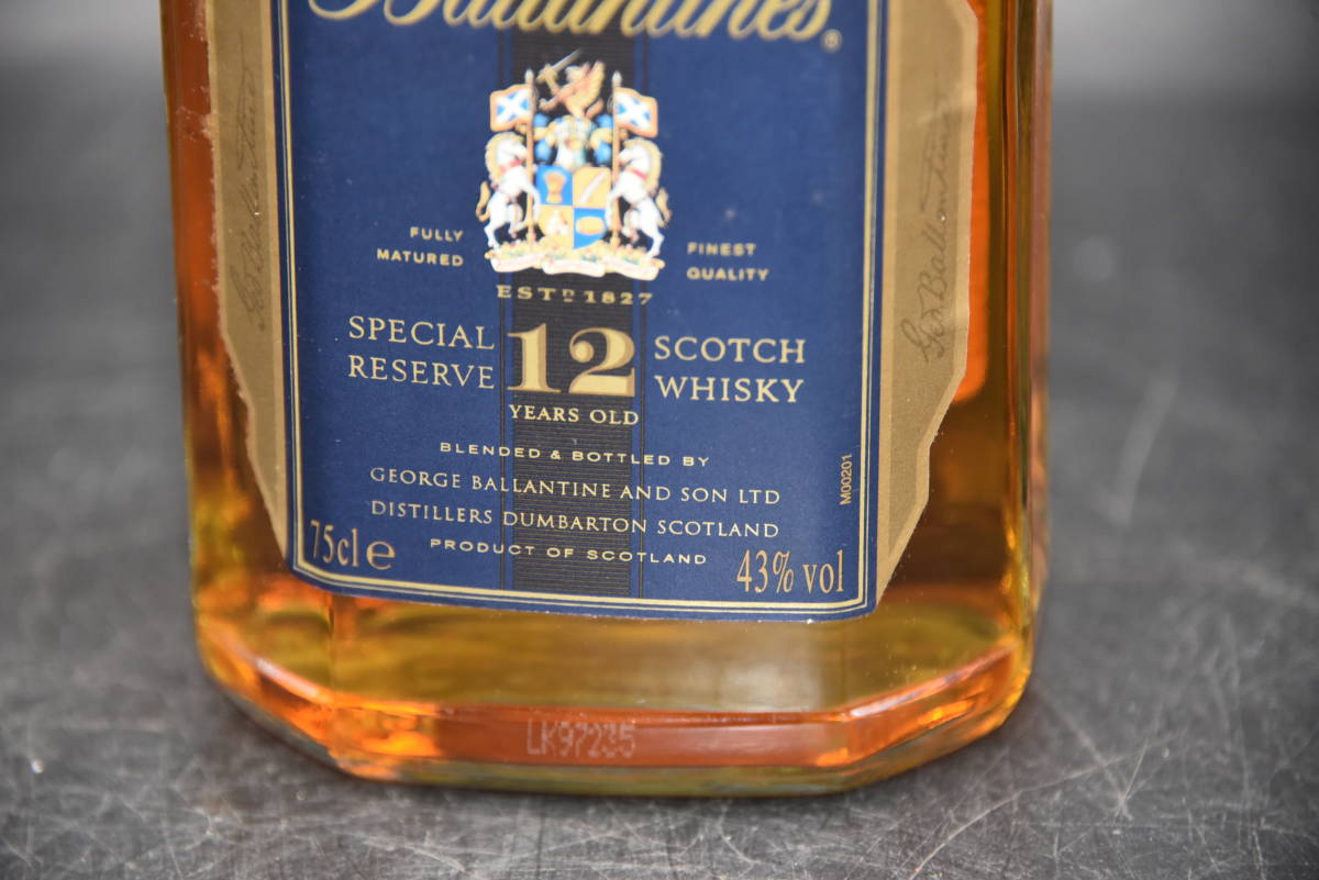 AAY12-23　バランタイン 12年 ゴールドシール75cl 43％ スコッチウイスキー Ballantine GOLD SEAL 古酒 未開栓_画像3
