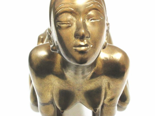 XA759◇真鍮製? 彫刻 お尻を突き出す裸婦座像 全高29cm 重さ3kg XA759◇真鍮製? 彫刻 お尻を突き出す裸婦座像 全高29cm 重さ3kg
