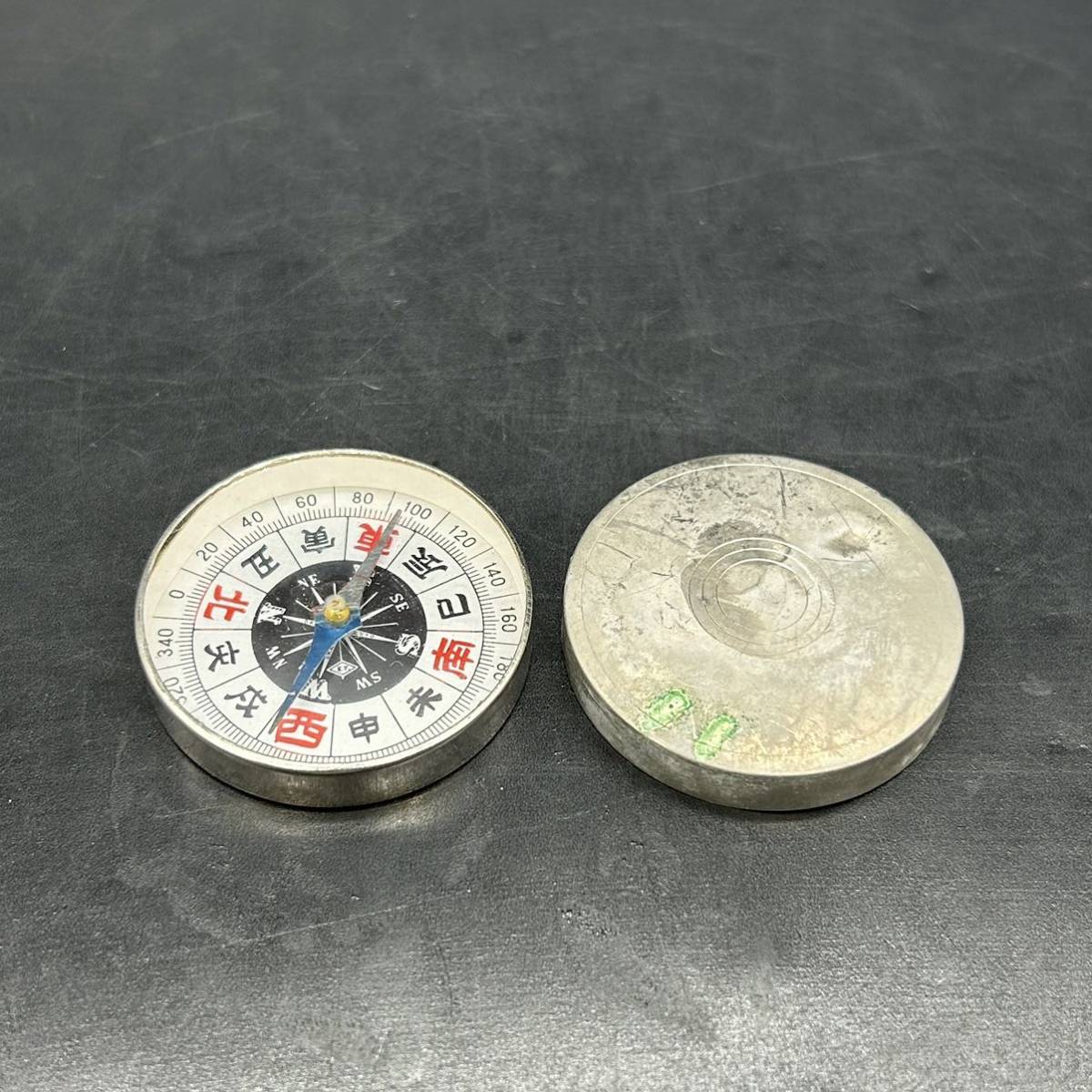 日本製 コンパス USED 方位磁石 レトロ 昭和 漢字 干支 十二支 58-1_画像2