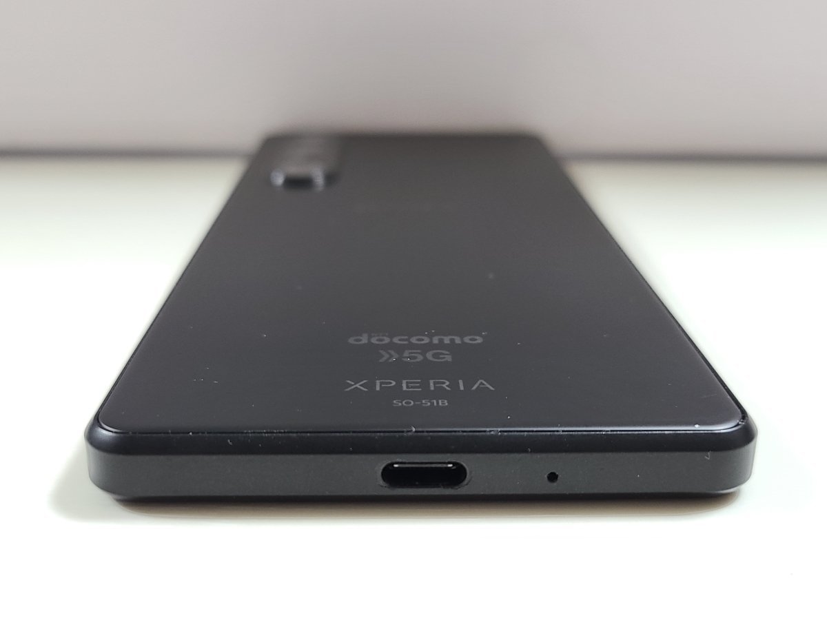 　★【36165WM】 完動品 docomo SO-51B SONY Xperia 1 III フロストブラック SIMロック解除済 1円 ! 1スタ !_画像3