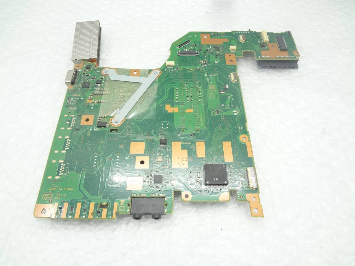 複数入荷 FUJITSU LIFEBOOK A577/Rなど用 マザーボード CP746687-01 CPU:Celeron 3865U 1.8GHz内蔵 中古動作品(r375)_画像4