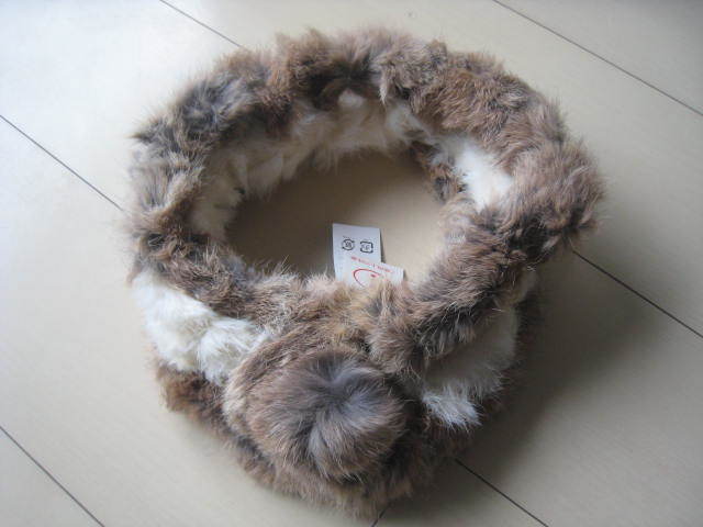  prompt decision * unused tag attaching real rabbit fur bonbon tippet muffler / length approximately 72cm width approximately 12cm/ tea × gray × white / length. adjustment possibility 