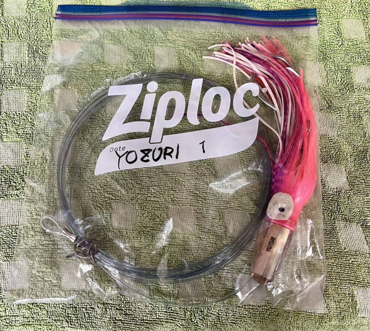 【楽天ランキング1位】 カジキ用ルアー YO-ZURI ピンク イカ型 25cm 釣果実績品をお譲り トップウォーター