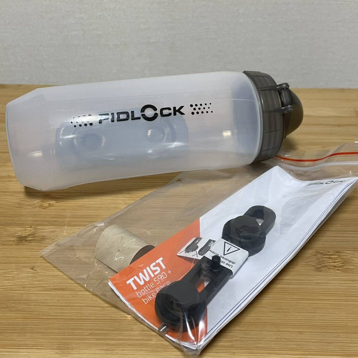 FIDLOCK TWIST bottle 590 ツイストボトル_画像1