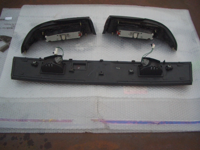 日産 シルビア S14 前期 純正 左右 テールランプ リアガーニッシュ 長期保管品_画像2