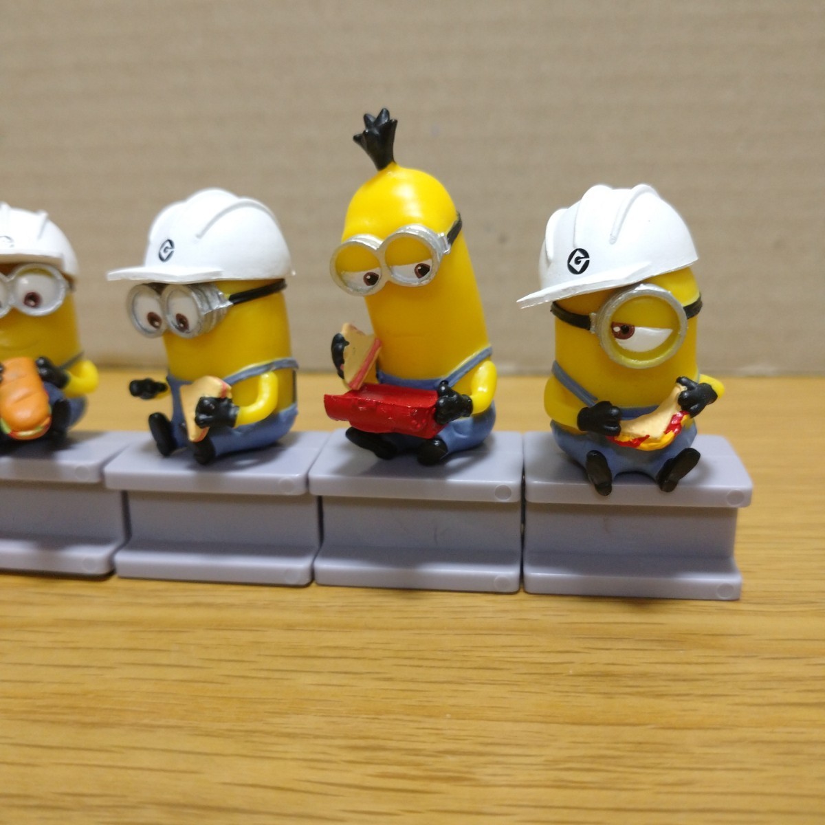 minions minion フィギュア セット ミニオンズ ミニオン 作業員 工場 現場 figure コレクション マスコット パン 飾り bread collection_画像3