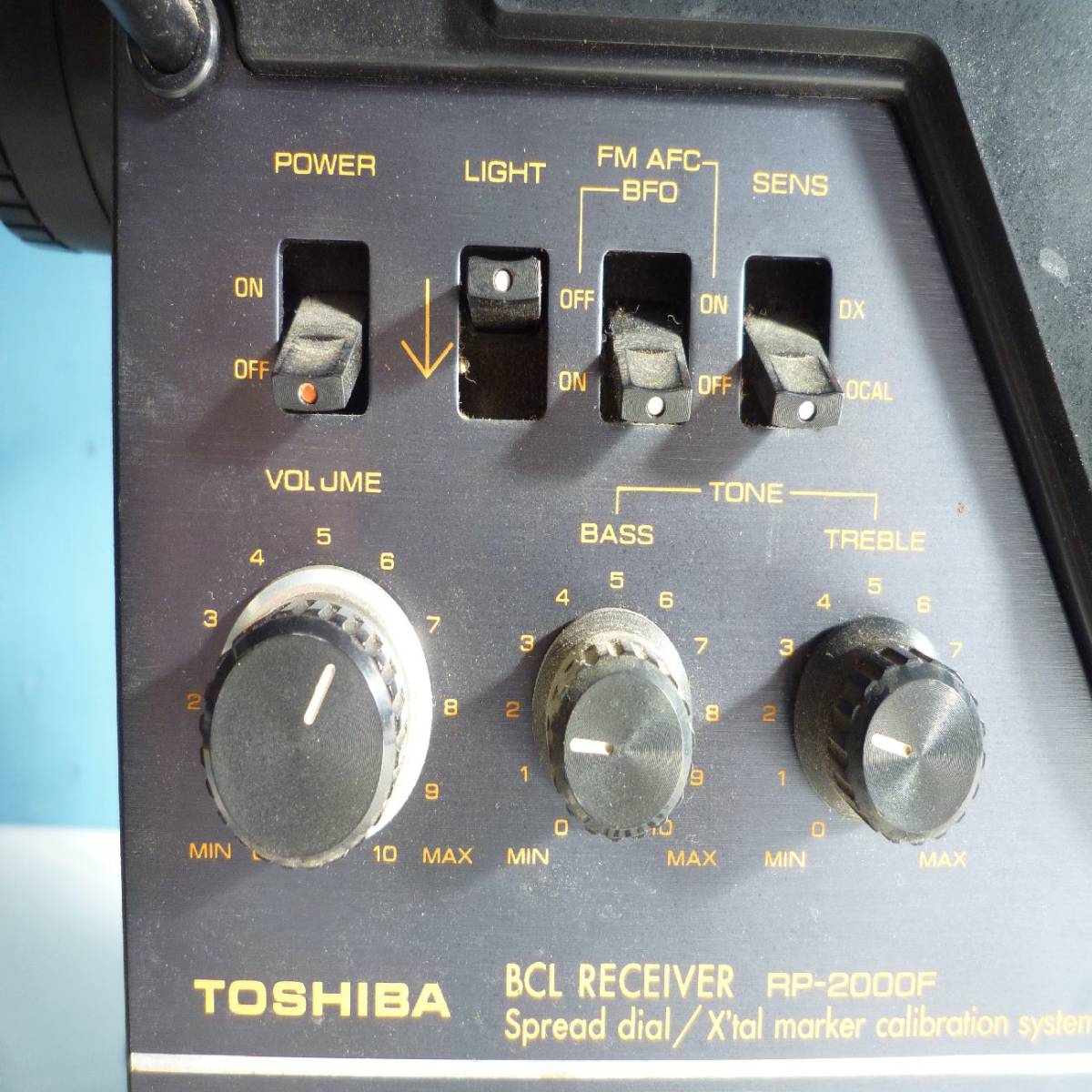 TOSHIBA RP-2000F TRY-X2000 BCLラジオ 5バンドレシーバー トライエックス 昭和レトロ 当時物 通電確認済み東芝 ブラック現状 Y2023121085_画像4