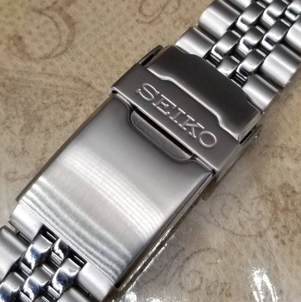 純正 Seiko セイコー 22mm 5連 ステンレスバンド 7S26-0020 純正 Seiko セイコー 22mm 5連 ステンレスバンド 7S26-0020