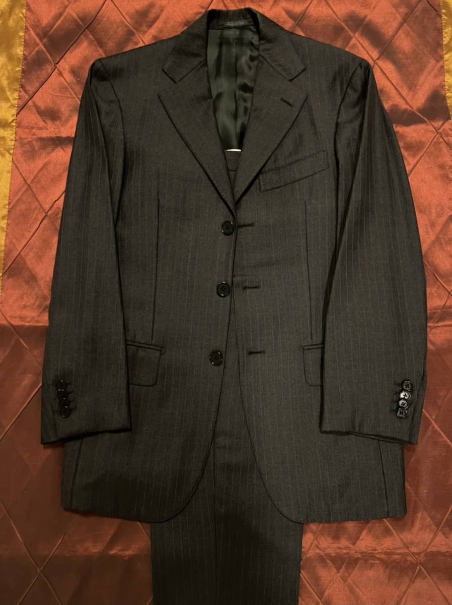 ISAIA イザイア スーツ セットアップ サイズ 42 中古 美品 - スーツ ISAIA イザイア スーツ セットアップ サイズ 42 中古 美品 - スーツ