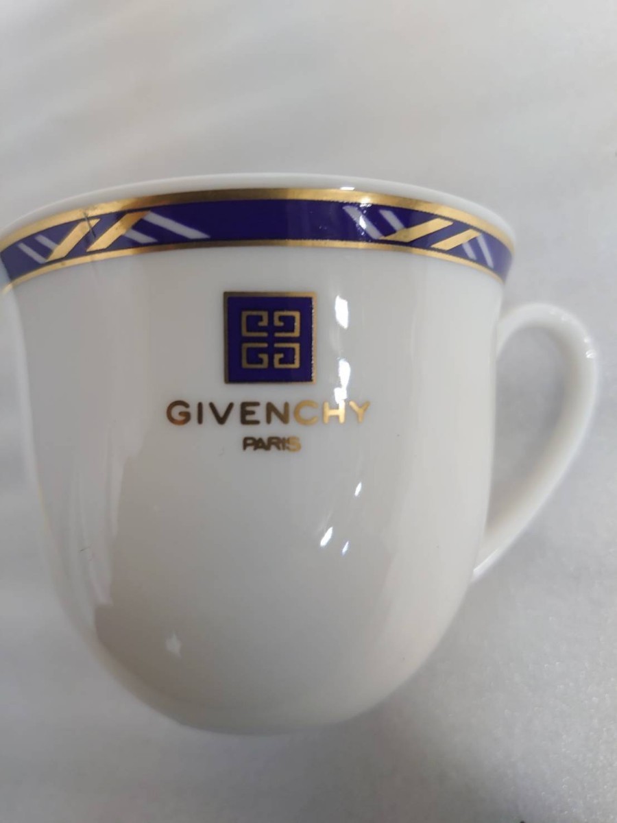 主観美品 GIVENCHY ジバンシー ティーカップセット 5組 箱付き_画像5